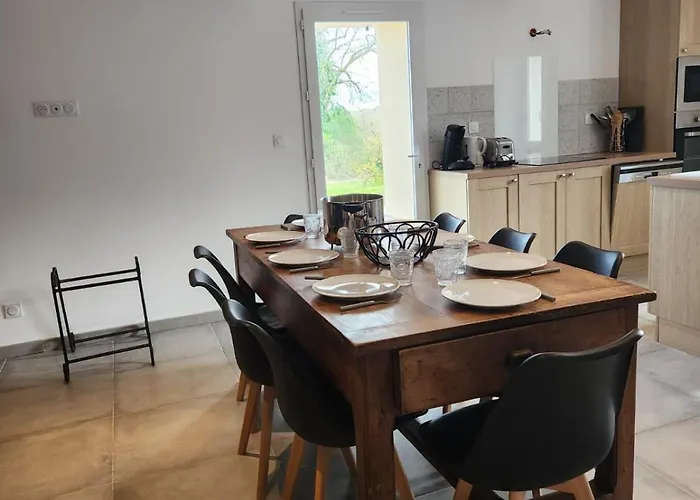 Semesterbostad Aux Deux Marronniers Cathares