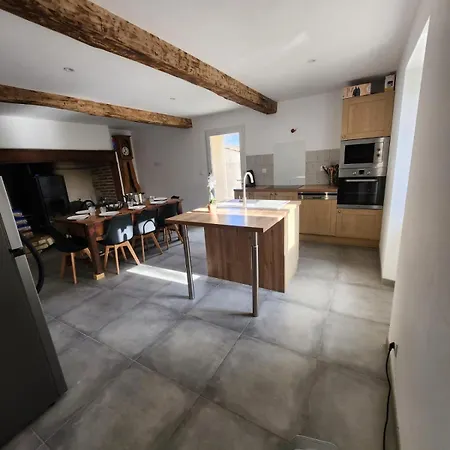 Aux Deux Marronniers Cathares Hébergement de vacances